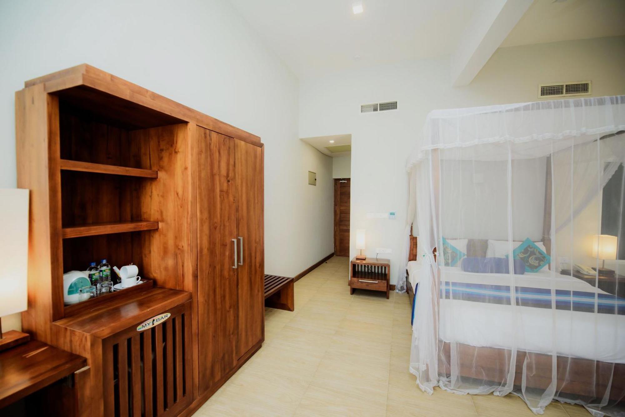 Hotel Refresh Blue Хиккадува Экстерьер фото