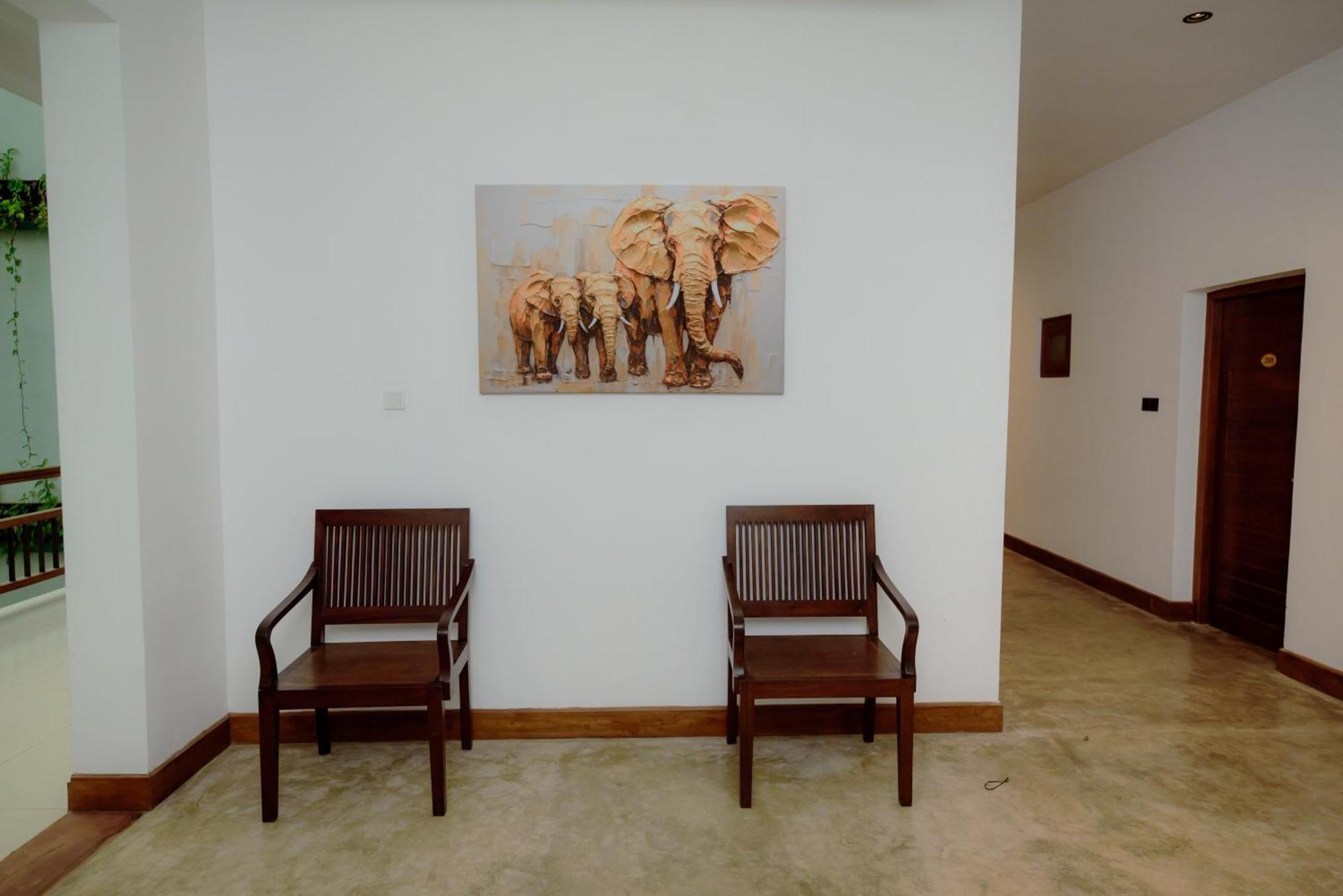 Hotel Refresh Blue Хиккадува Экстерьер фото