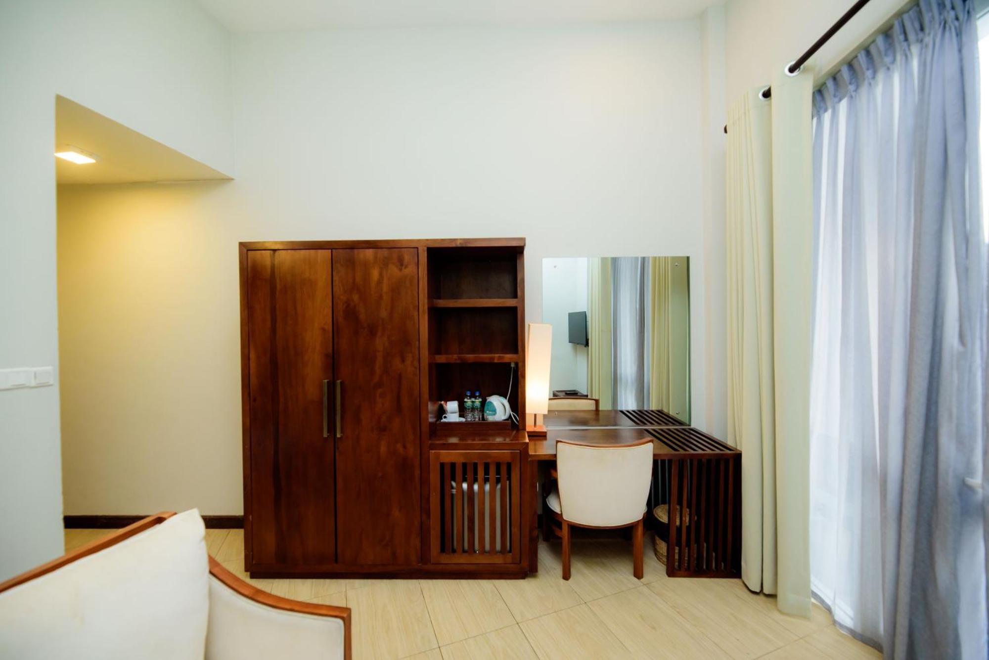 Hotel Refresh Blue Хиккадува Экстерьер фото