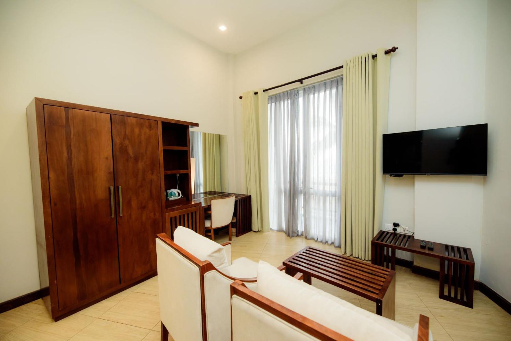 Hotel Refresh Blue Хиккадува Экстерьер фото