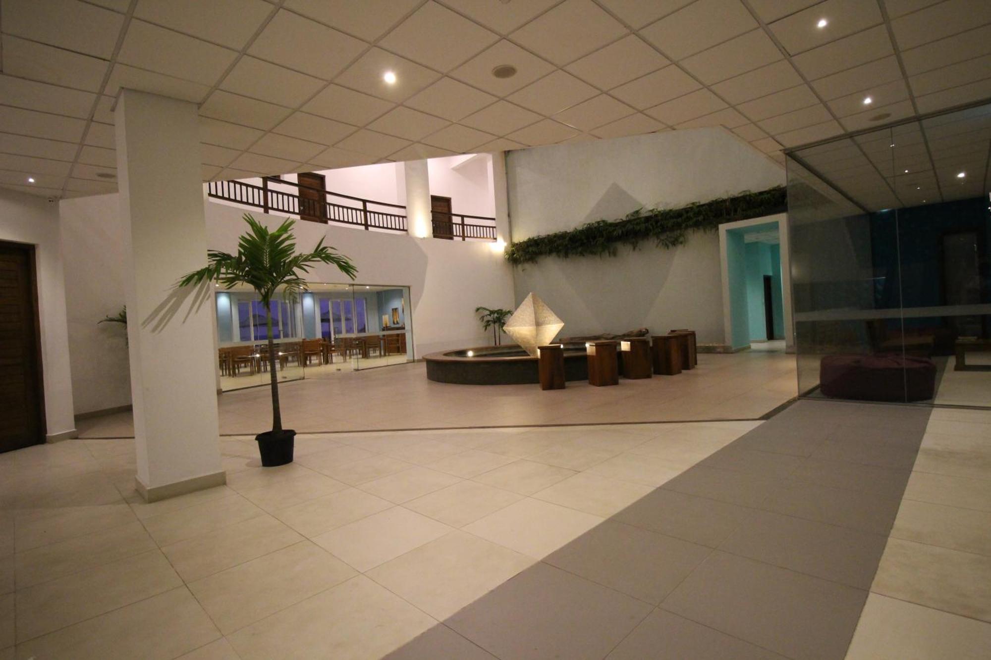 Hotel Refresh Blue Хиккадува Экстерьер фото