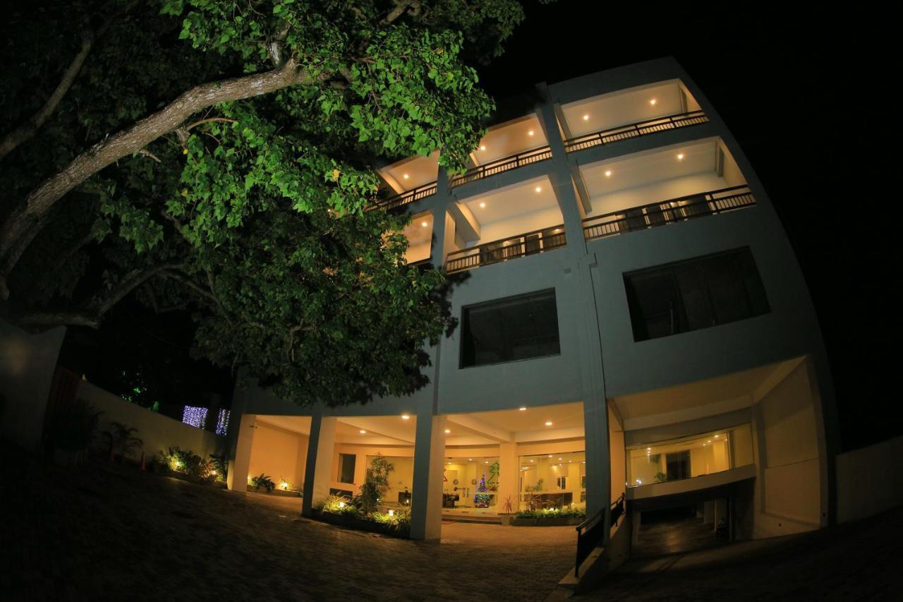 Hotel Refresh Blue Хиккадува Экстерьер фото